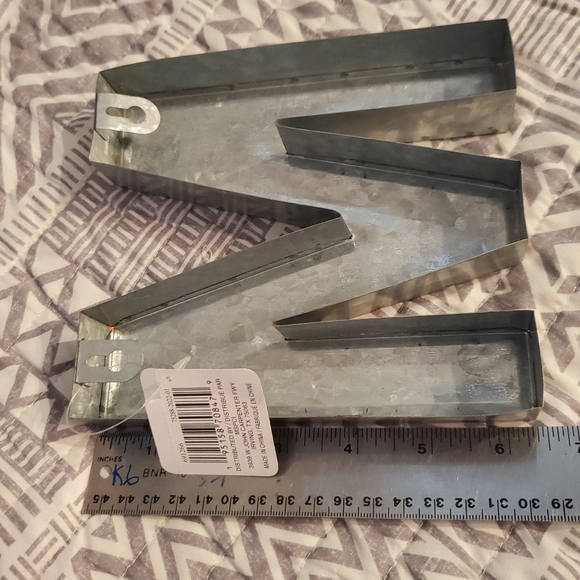 Metal letter M hangable - Picture 4 of 4